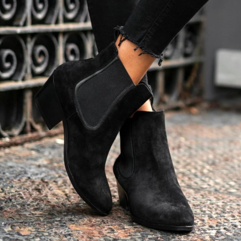 L'autre Chose Suede Leather Heeled Ankle Bootie Stretch Panel Black Size 8.5